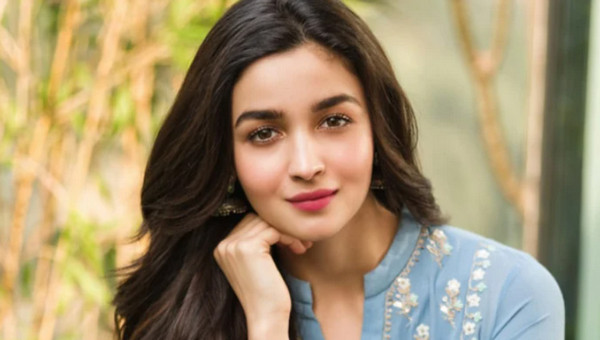 বিয়ের পিড়িতে আলিয়া, পরবেন যে পোশাক