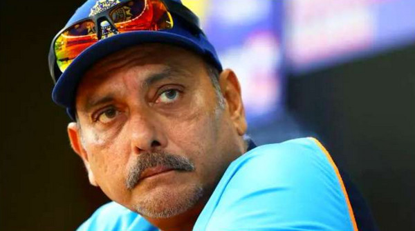 এবারের আইপিএলের সেরা অধিনায়কের নাম জানালেন ভারতের কোচ রবি শাস্ত্রী