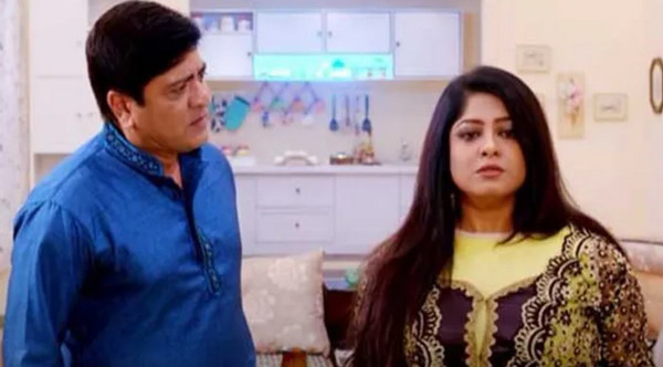 মৌসুমী-সানী-জায়েদ ইস্যুতে অমিত হাসানের ‘রহস্যময়’ স্ট্যাটাস