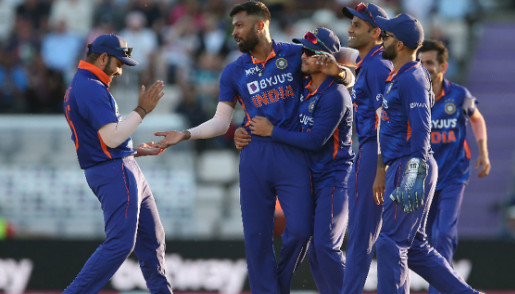 কঠিন লড়াইয়ের পর শেষ হল ভারত-ইংল্যান্ডের প্রথম টি-২০ ম্যাচ, দেখেনিন ফলাফল