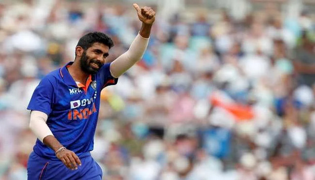 ইংল্যান্ডকে ইতিহাসের সেরা লজ্জা দিয়ে এখন ‘হিরো’ বুমরাহ