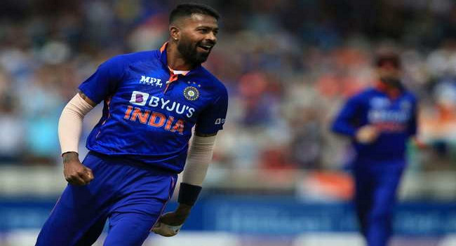 বিরাট-রোহিতদের পেছনে ফেলে নতুন রেকর্ড গড়লেন হার্দিক
