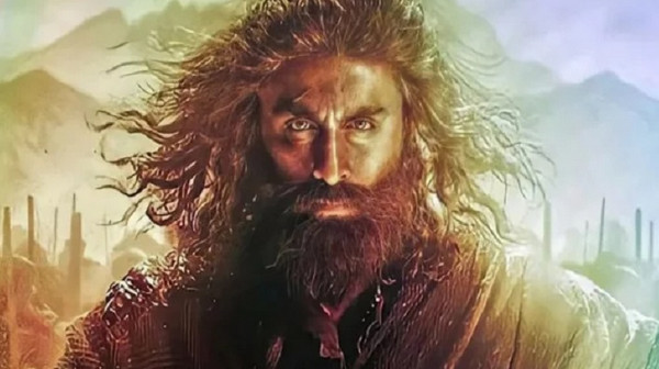 নতুন বলিউড সিনেমায় ব্যবহার হয়েছে ১৮ শতাব্দির অবিশ্বাস্য এক ট্রেন
