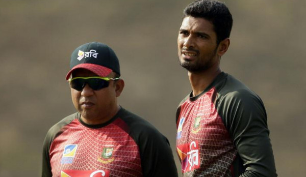 চরম বিপর্যয়: টি-টোয়েন্টিতে রিয়াদের অধিনায়কত্ব নিয়ে অতি মাত্রায় চিন্তিত সুজন