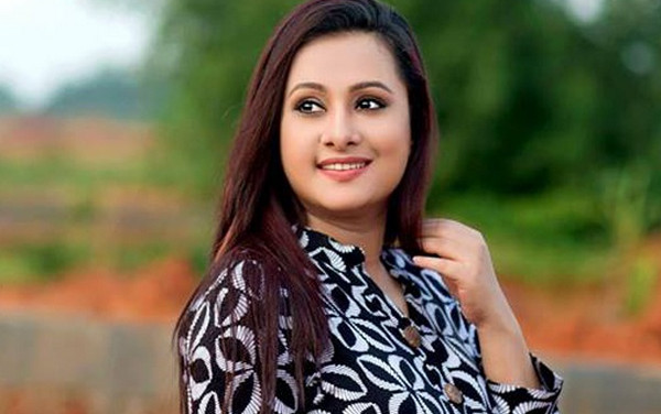 দ্বিতীয় বিয়ের পর জানা গেলো পূর্ণিমার প্রথম প্রেমিকের নাম