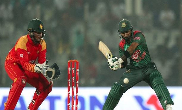 আজ মাঠে নামছে দুই দল দুই লড়াইয়ে