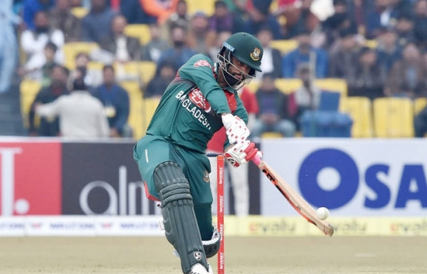 তামিম-বিজয়ের জুটিতে দুর্দান্ত সূচনা, দেখুন সর্বশেষ স্কোর
