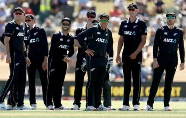 টান টান উত্তেজনায় শেষ হলো ওয়েস্ট ইন্ডিজ-নিউজিল্যান্ড মধ্যকার ম্যাচ, দেখেনিন ফলাফল