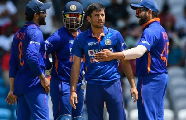 জিম্বাবুয়ের বিপক্ষে দ্বিতীয় ওয়ানডে ভারতের একাদশে পরিবর্তন, থাকছে নতুন চমক