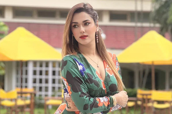 গোপন তথ্য ফাঁস: সাকিবের সঙ্গে প্রেম, বিয়ের খবরও দিলেন নায়িকা ববি