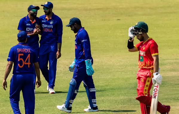 অবিশ্বাস্য ভাবে শেষ হল ভারত-জিম্বাবুয়ের মধ্যকার ম্যাচ, জেনেনিন ফলাফল