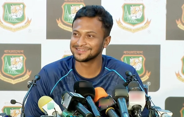 ‘আমরা ফোর-ফাইভের স্টুডেন্ট না যে আমাদের শিখিয়ে দিতে হবে’