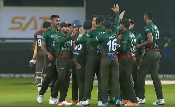 আমিরাতের বিপক্ষে জয়ের ম্যাচে ম্যাচ সেরা হলেন যিনি