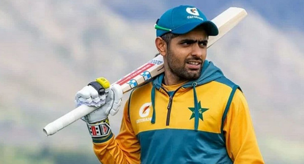 বাবর কে নিয়ে যা বললেন বিশ্ব কাপ জয়ী তারকা