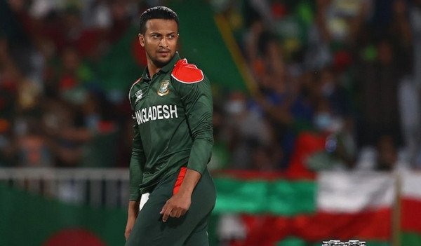 সাকিব কে ছাড়িয়ে গেলেন টিম সাউদি