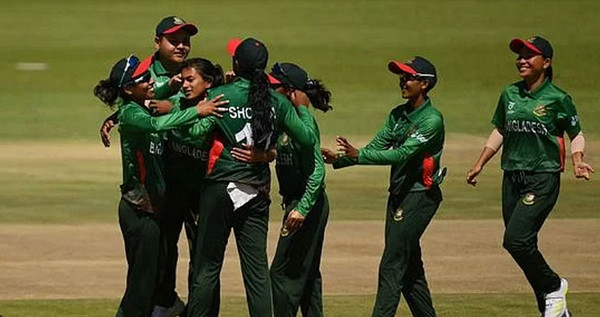 বিশ্বকাপে ৫ উইকেটের বাংলাদেশের বিশাল জয়
