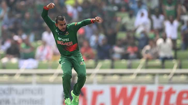 বিশ্লেষণ: মিরাজের স্পিনের কাছে ইংল্যান্ডের অসহায় আত্মসমর্পণ