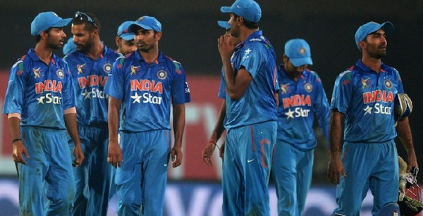 সবাইকে কাঁদিয়ে আইপিএলের মাঝেই না ফেরার দেশে চলে গেলেন ভারতীয় তারকা ক্রিকেটা