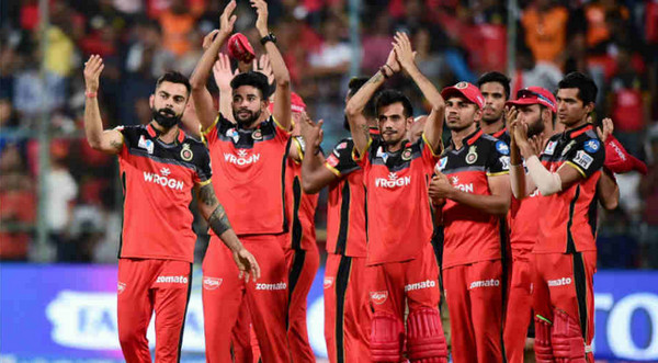 শক্তি বাড়িয়ে দিল্লির বিপক্ষে একাদশ ঘোষণা করল ব্যাঙ্গালোরু