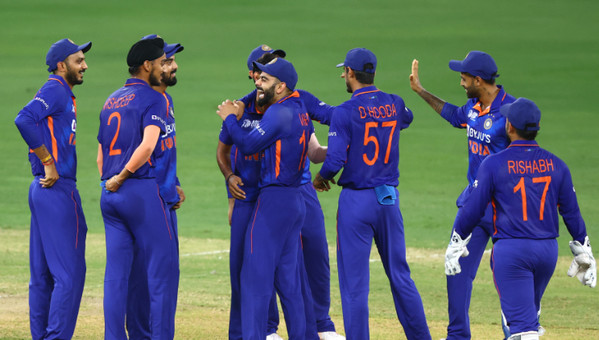ভারতকে পাকিস্তানে যাওয়ার কড়া নির্দেশ দিল আইসিসি