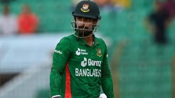 যে কারণে নিজের জায়গা হারাচ্ছেন এই ব্যাটার