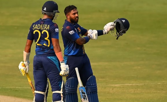 ডাবল সেঞ্চুরিতে পাকিস্তানকে বড় টার্গেট দিল লঙ্কানরা