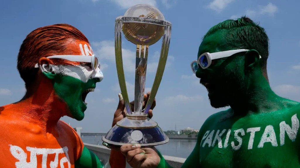টসে জিতে ফিল্ডিংয়ে ভারত