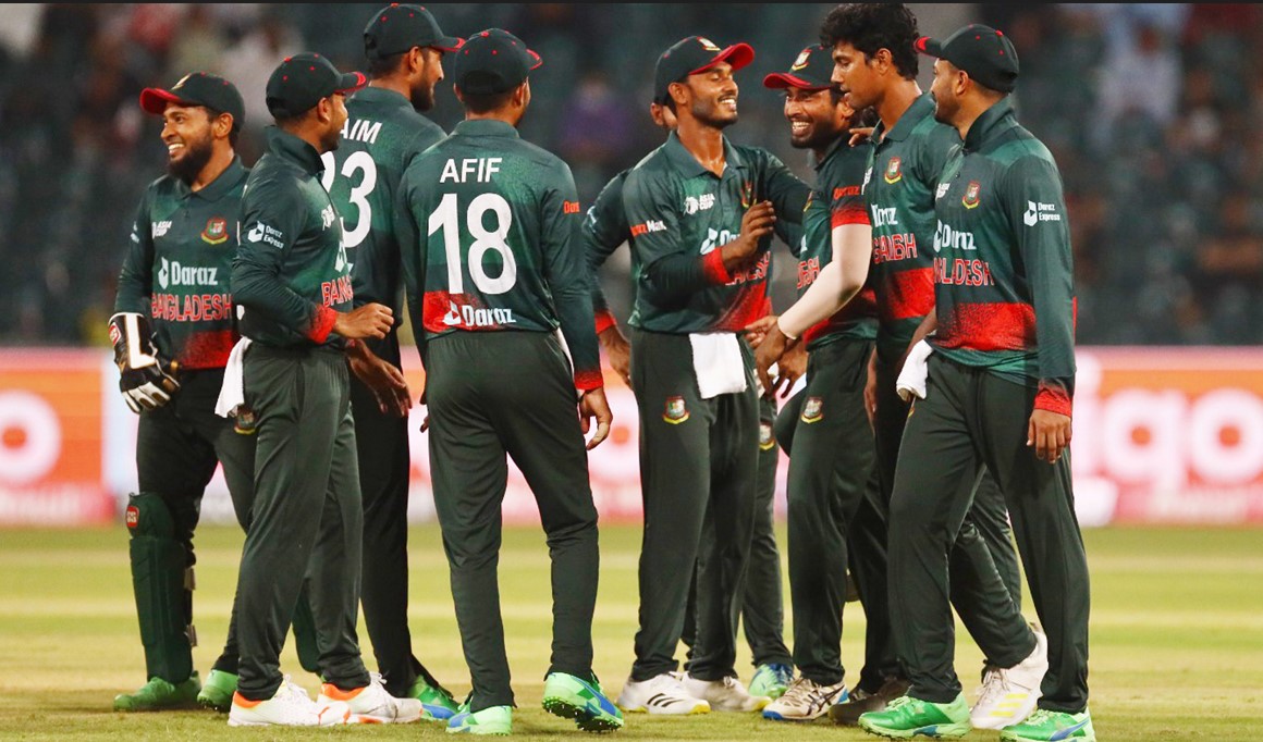 বাংলাদেশকে তলানিতে থাকা চার দলের মধ্যে দেখছেন ভারতীয় ক্রিকেটার