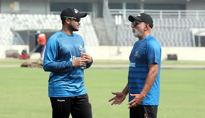 অবশেষে কোচের সঙ্গে দূরত্ব বাড়ছে সাকিবের