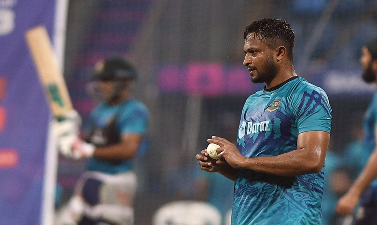 সব ভুলে কথায় না কাজে প্রমাণ দিতে প্রস্তুত সাকিব