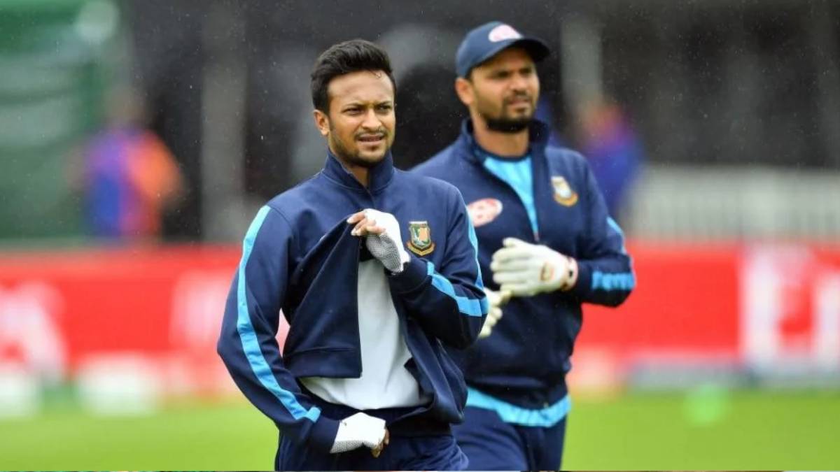 সাকিবের পর আওয়ামী লীগের মনোনয়ন ফরম কিনলেন সাবেক অধিনায়ক