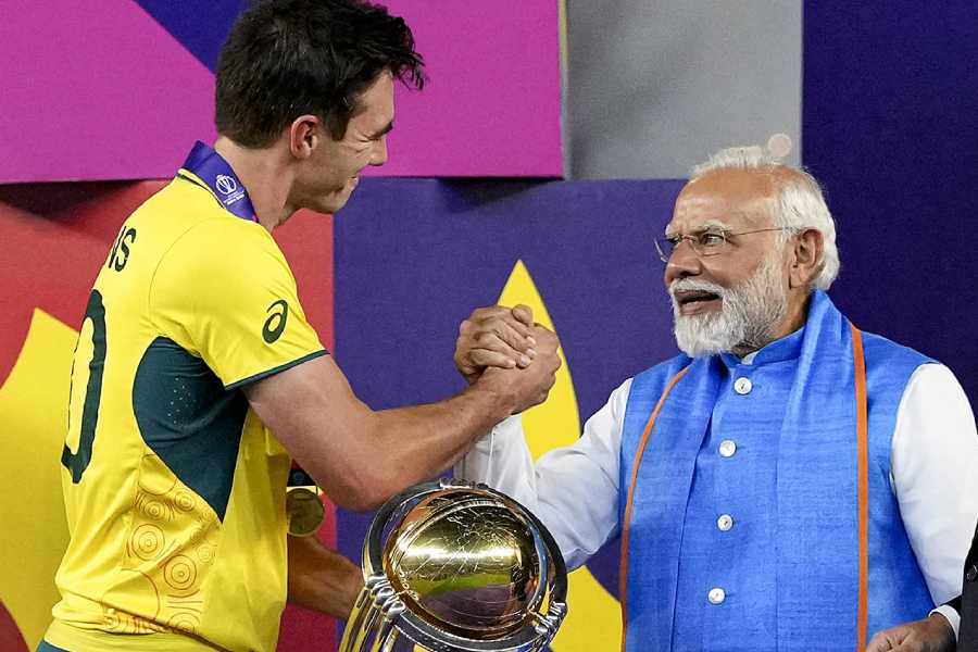 ভারতের হারের পর তোপের মুখে প্রধানমন্ত্রী মোদী