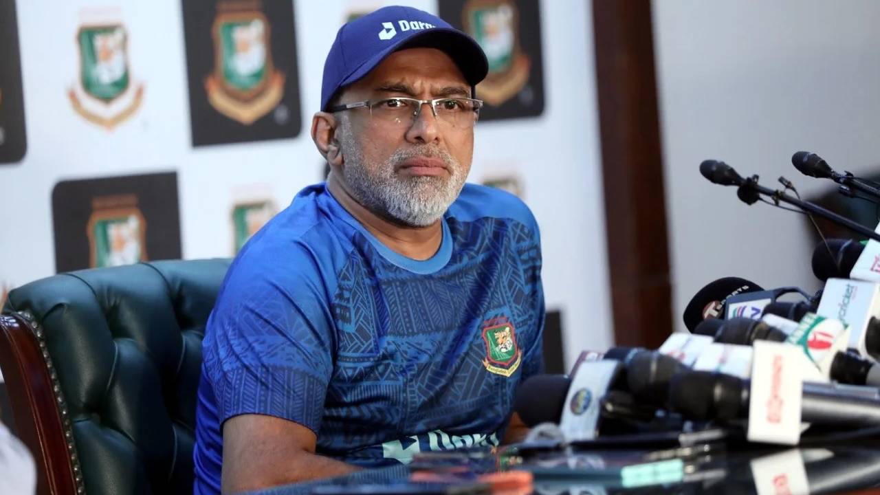 ক্রিকেটের পাশাপাশি হাথুরুর ধস নামিয়েছে আরও একটি সেক্টরে