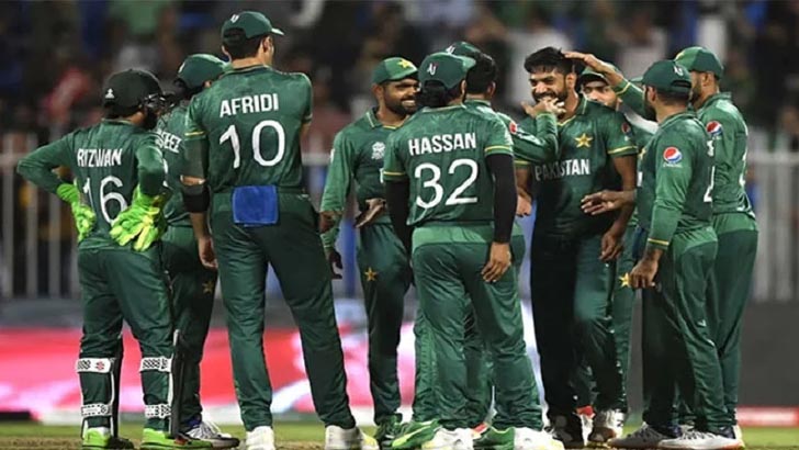 নিষেধাজ্ঞা থাকা সত্তেও আইপিএলে খেলতে চান পাকিস্তানি ক্রিকেটার