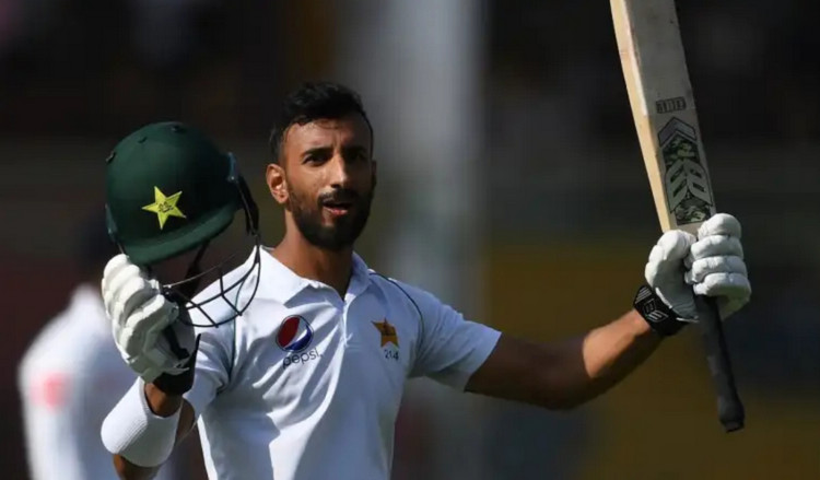 পাকিস্তানের হোয়াইটওয়াশয়ের সব দোষ অধিনায়ক মাসুদের