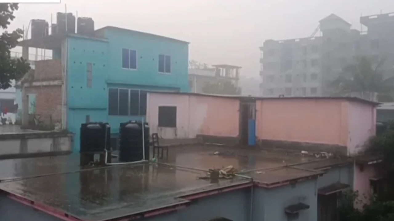শৈত্যপ্রবাহের সঙ্গে কয়েক জেলায় গুড়ি গুড়ি বৃষ্টি