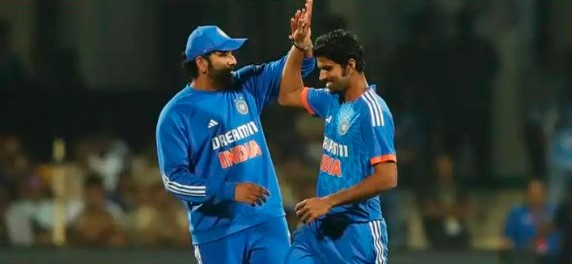 'ডাবল' সুপার ওভার ম্যাচে বাবর-রোহিতের যত রেকর্ড গড়লেন