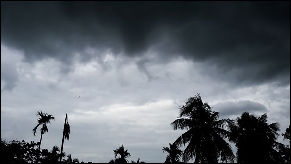 বজ্রসহ ঝড়-বৃষ্টি নিয়ে দুসংবাদ দিল আবহাওয়া অফিস