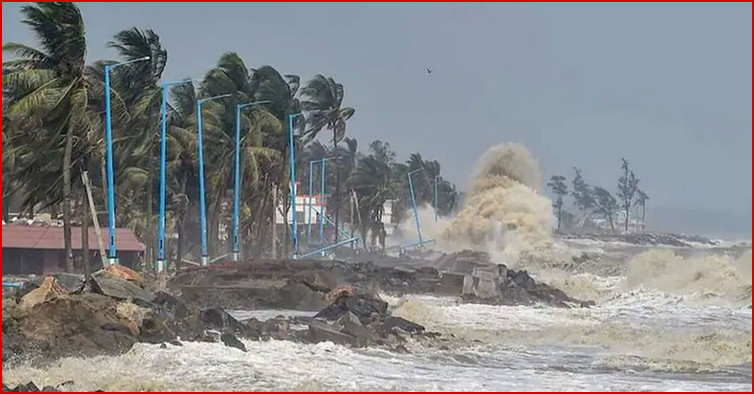 ঘূর্ণিঝড় রেমালের রেশ না কাটতে নতুন করে বড় দুঃসংবাদ