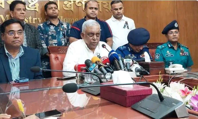 দেশজুড়ে কারফিউ নিয়ে নতুন সিদ্ধান্ত জানালেন স্বরাষ্ট্রমন্ত্রী
