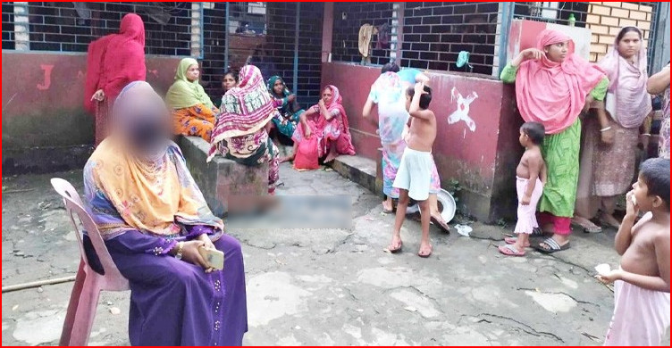 আওয়ামী লীগ প্রভাবশালী নেতার বাড়িতে কলেজ ছাত্রীর অনশন