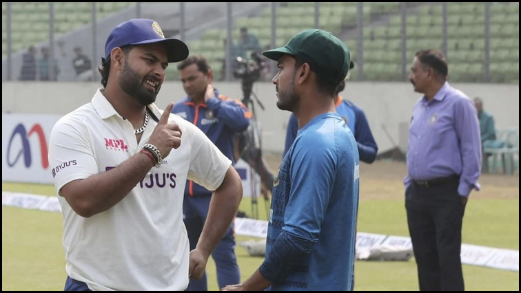 সিরিজের আগেই রোহিত ও মিরাজের কথোপকথন ফাঁস, দেশজুড়ে তুমুল আলোচনার ঝড়
