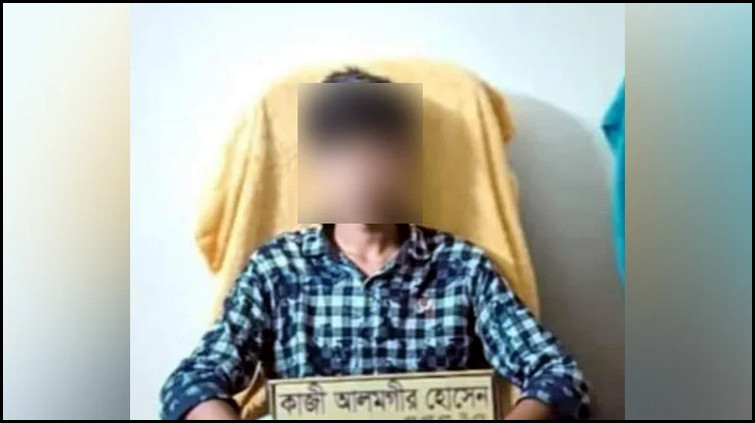 প্রধান শিক্ষকের পদত্যাগের দাবিতে তার চেয়ারে বসলো ছাত্র, মুহুর্তেই তুমুল আলোচনার ঝড়