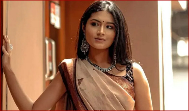 ফারিণের ৪ মিনিটের রসালো ভিডিও ভাইরাল: নেট দুনিয়ায় তোলপাড় (ভিডিওসহ)