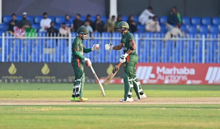 মাহমুদউল্লাহ-মিরাজের জোড়া ফিফটিতে আফগানিস্তানকে চ্যালেঞ্জিং রানের টার্গেট দিল বাংলাদেশ