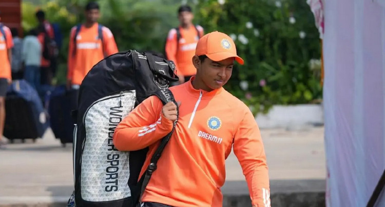 আইপিএলে মাত্র ১৩ বছর বয়সে জশ বাটলার, মিচেল স্টার্কের দলে জায়গা পাওয়া কে এই ১৩ বছরের কিশোর