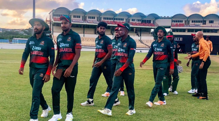 এবার নি*ষি'দ্ধ হলেন বাংলাদেশের অধিনায়ক
