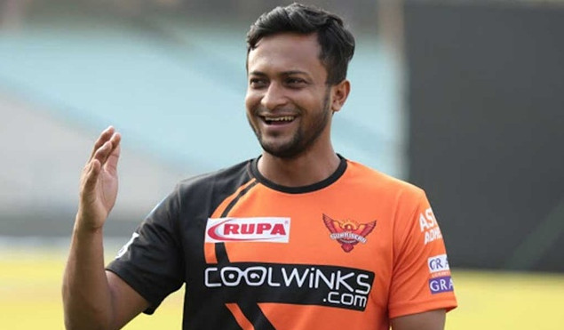 আইপিএলে নিলামে চমক দেখিয়ে রেকর্ড দামে দল পেলেন সাকিব!
