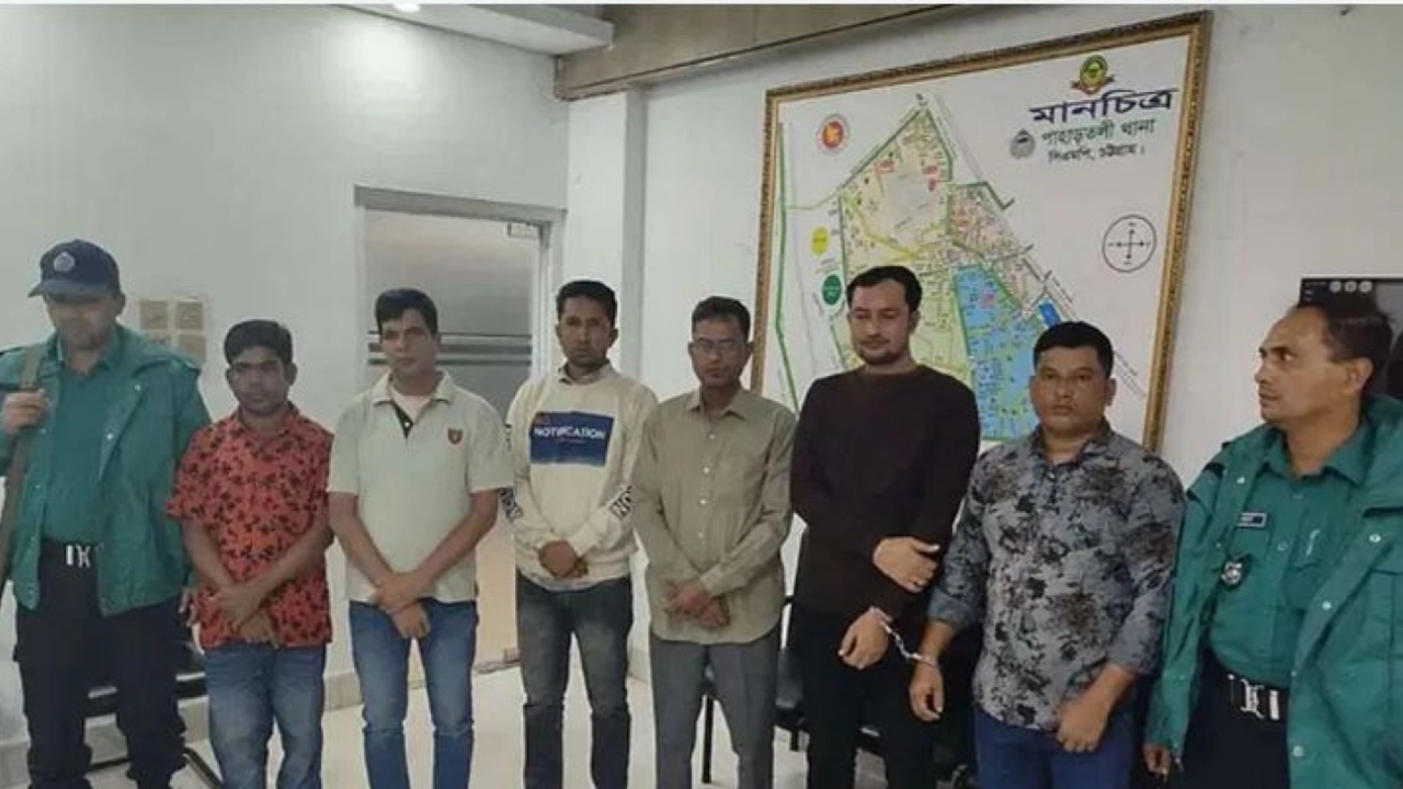 ব্রেকিং নিউজ : ভিডিও ফুটেজের মাধ্যমে ৬ জন শনাক্ত আইনজীবী হ*ত্যা ঘটনায়