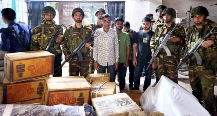 সেনাবাহিনীর অভিযানে ভারতীয় পণ্য জব্দ!